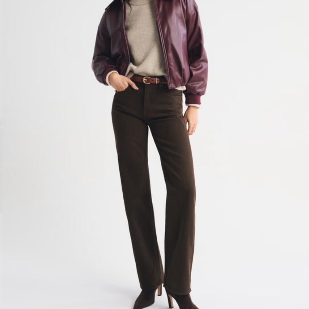 Abercrombie & Fitch High Rise 90s Relaxed Jean 27S